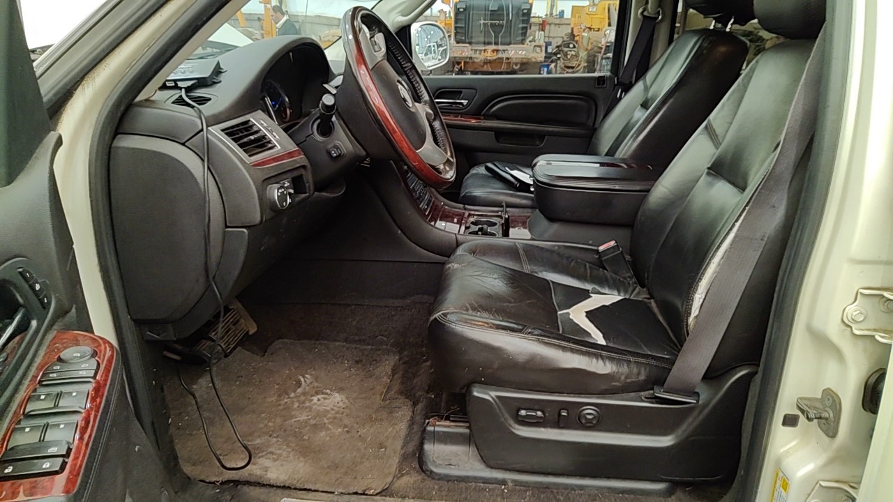 https://f005.backblazeb2.com/file/img-partshotlines-com/Inventory/NE219/Vehicle/484786_10.jpg