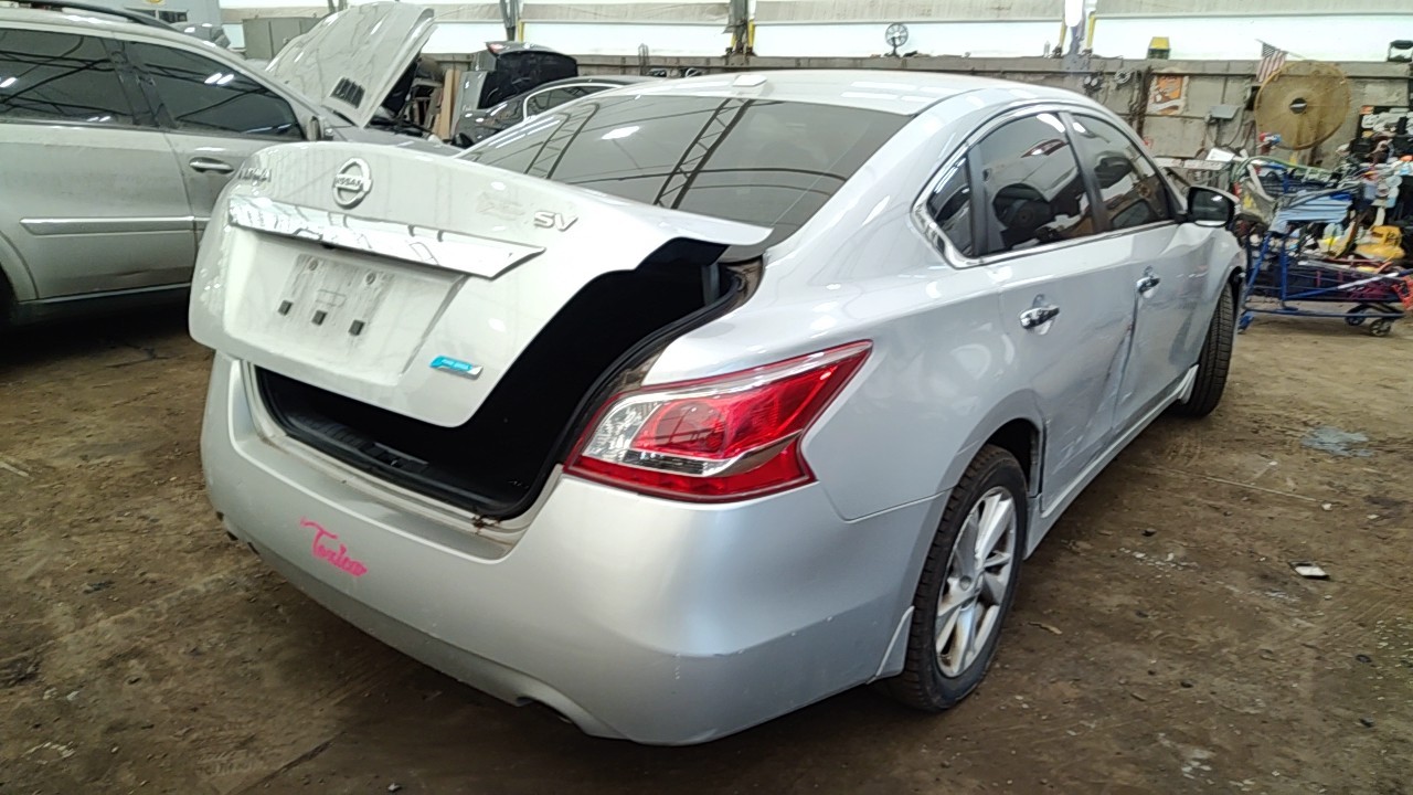 https://f005.backblazeb2.com/file/img-partshotlines-com/Inventory/NE219/Vehicle/485628_08.jpg