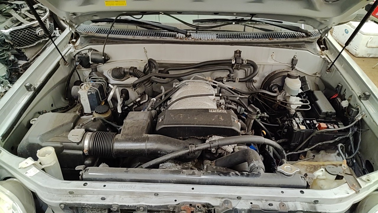 https://f005.backblazeb2.com/file/img-partshotlines-com/Inventory/NE219/Vehicle/485929_10.jpg