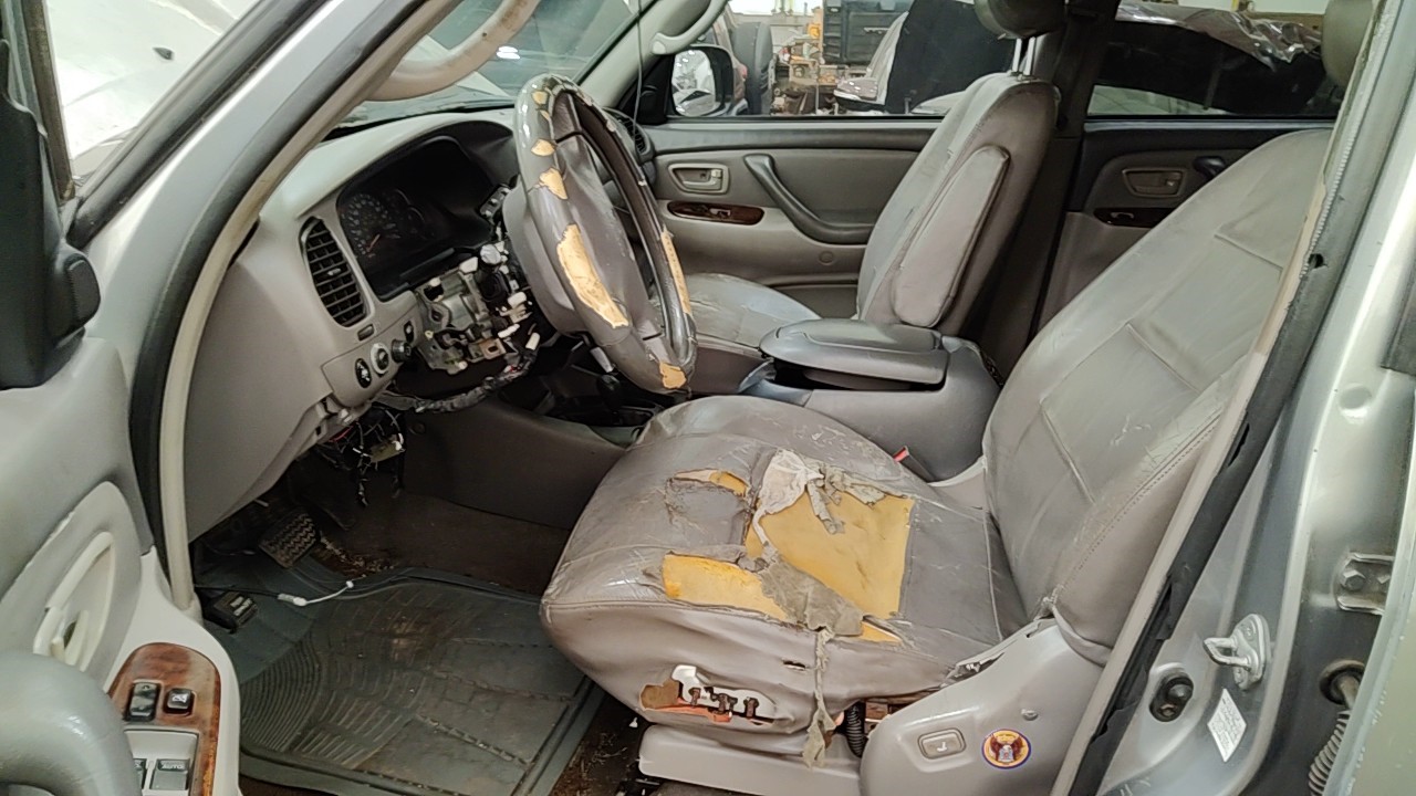 https://f005.backblazeb2.com/file/img-partshotlines-com/Inventory/NE219/Vehicle/485929_11.jpg