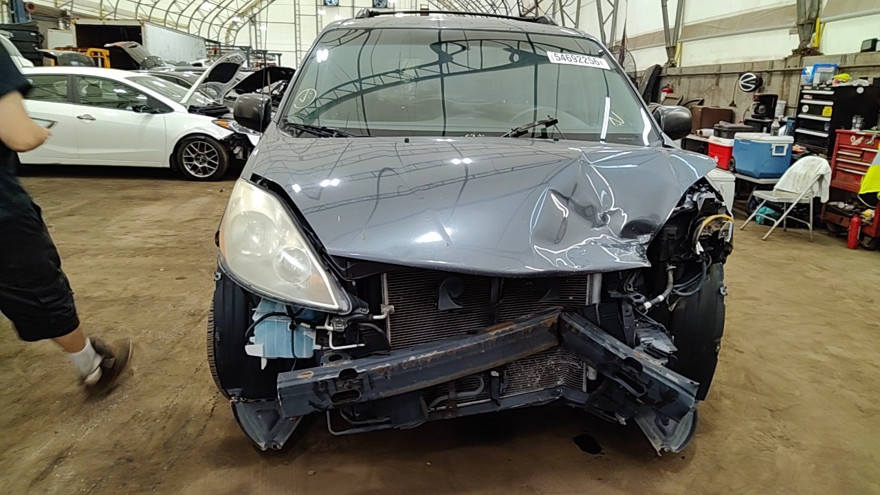 https://f005.backblazeb2.com/file/img-partshotlines-com/Inventory/NE219/Vehicle/486069_05.jpg