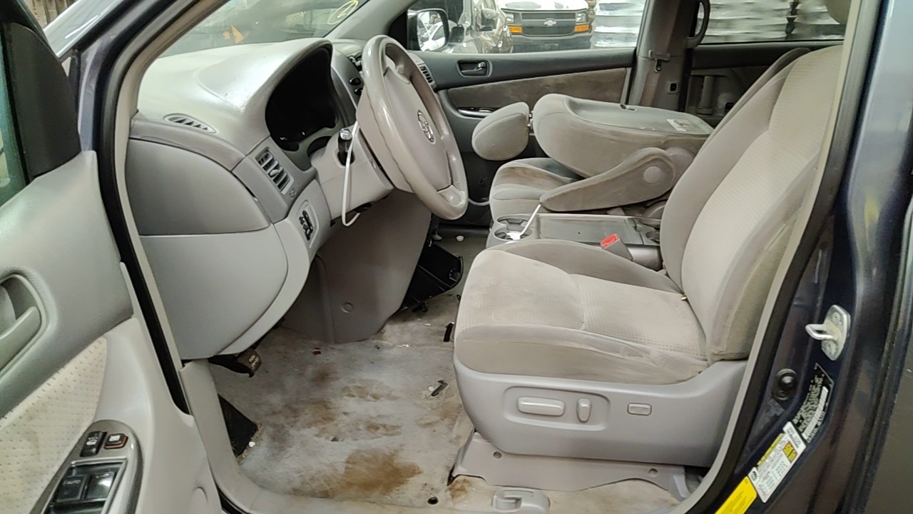 https://f005.backblazeb2.com/file/img-partshotlines-com/Inventory/NE219/Vehicle/486069_10.jpg