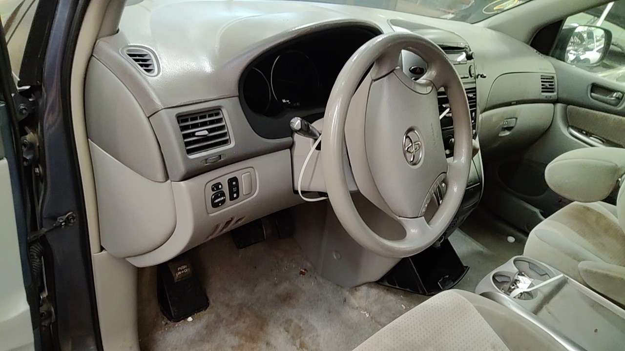 https://f005.backblazeb2.com/file/img-partshotlines-com/Inventory/NE219/Vehicle/486069_12.jpg