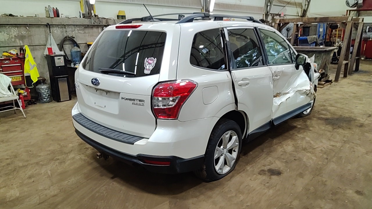 https://f005.backblazeb2.com/file/img-partshotlines-com/Inventory/NE219/Vehicle/486073_08.jpg