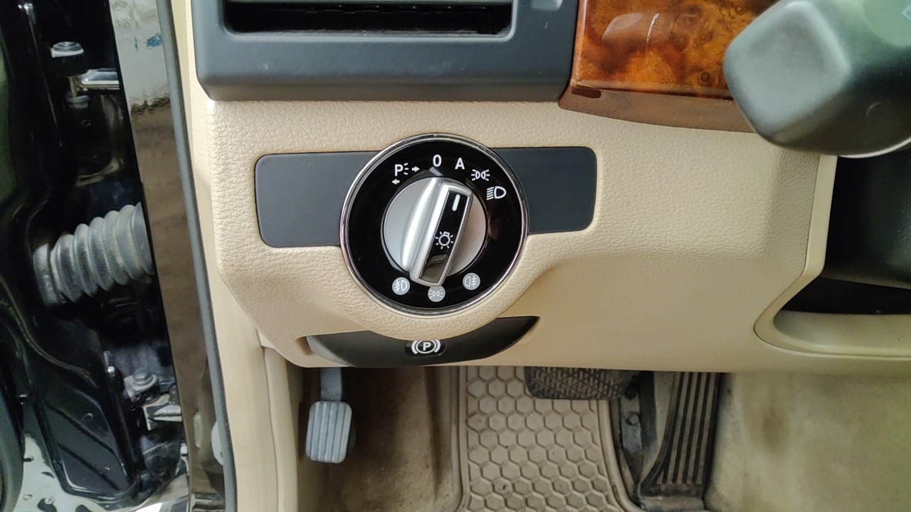 https://f005.backblazeb2.com/file/img-partshotlines-com/Inventory/NE219/Vehicle/486323_12.jpg