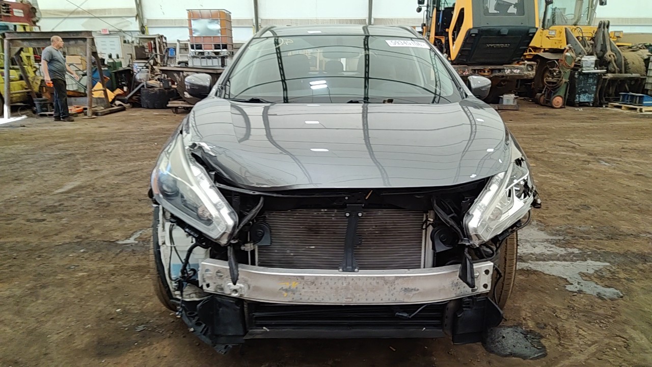 https://f005.backblazeb2.com/file/img-partshotlines-com/Inventory/NE219/Vehicle/486344_07.jpg