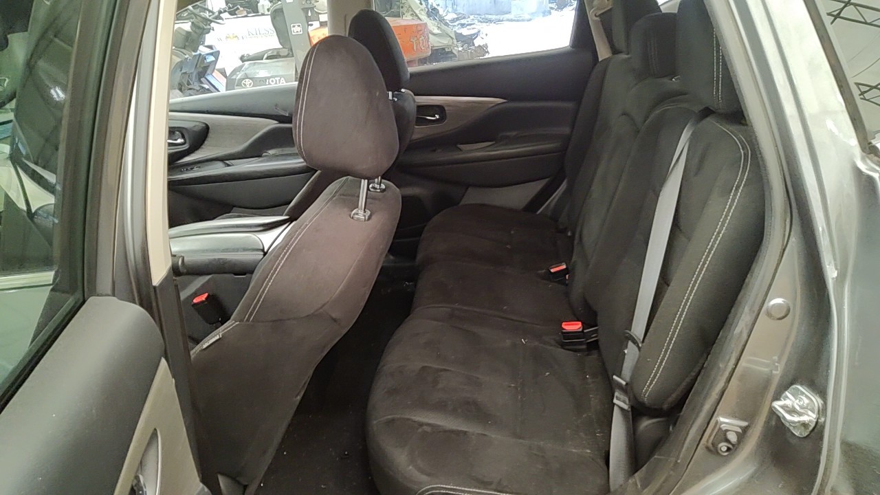 https://f005.backblazeb2.com/file/img-partshotlines-com/Inventory/NE219/Vehicle/486344_10.jpg
