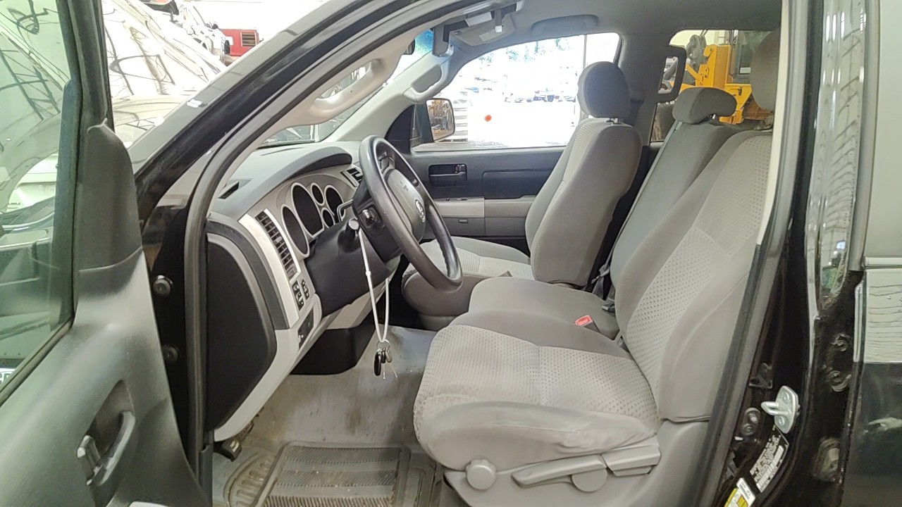 https://f005.backblazeb2.com/file/img-partshotlines-com/Inventory/NE219/Vehicle/486711_12.jpg