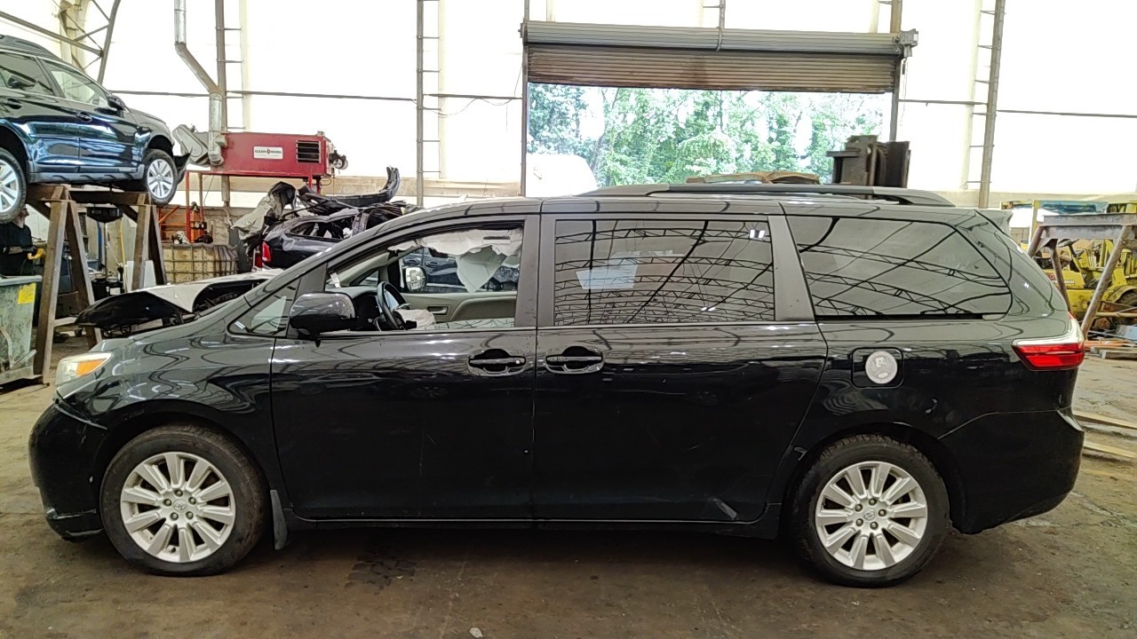 https://f005.backblazeb2.com/file/img-partshotlines-com/Inventory/NE219/Vehicle/486987_02.jpg