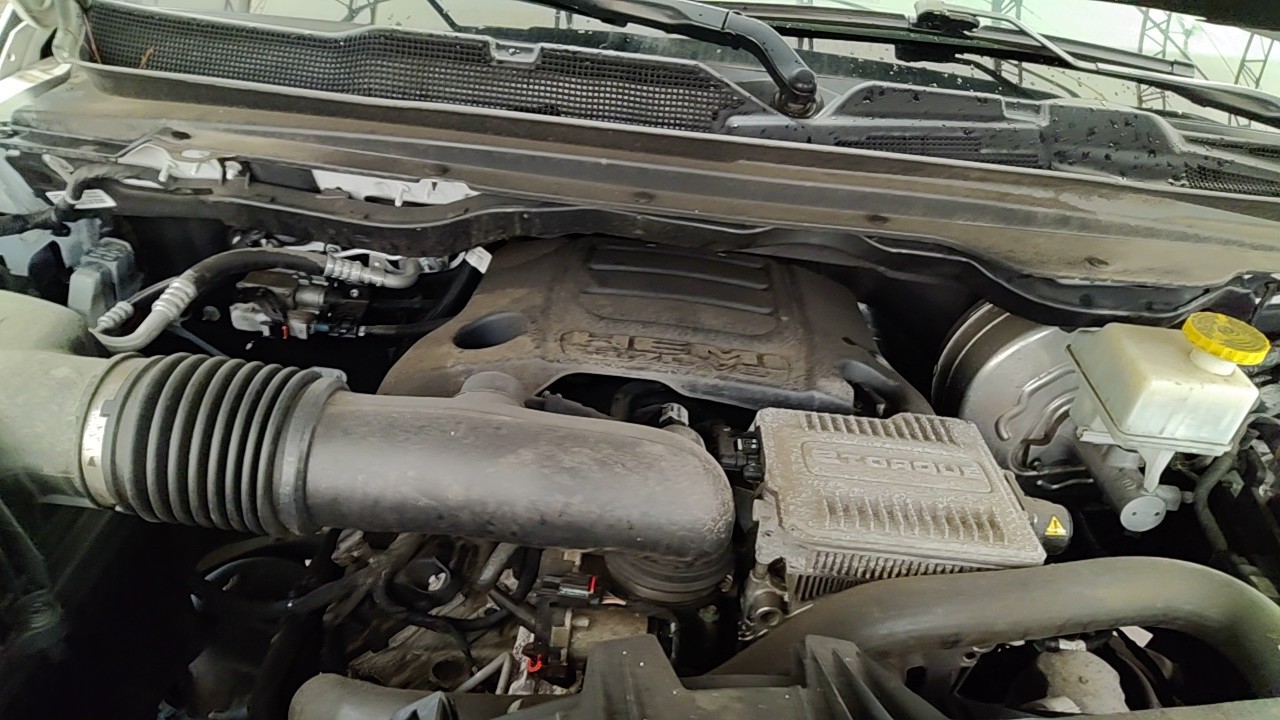 https://f005.backblazeb2.com/file/img-partshotlines-com/Inventory/NE219/Vehicle/487213_09.jpg