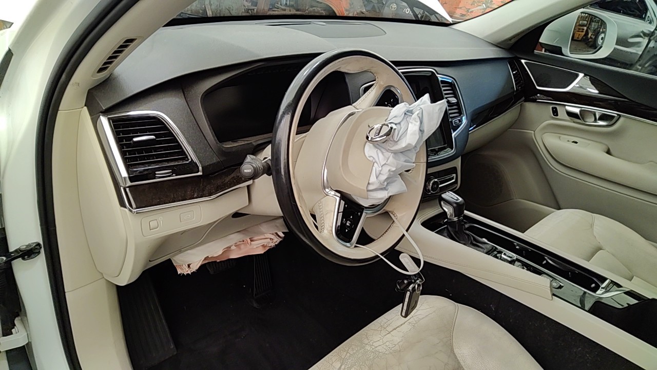 https://f005.backblazeb2.com/file/img-partshotlines-com/Inventory/NE219/Vehicle/487441_12.jpg