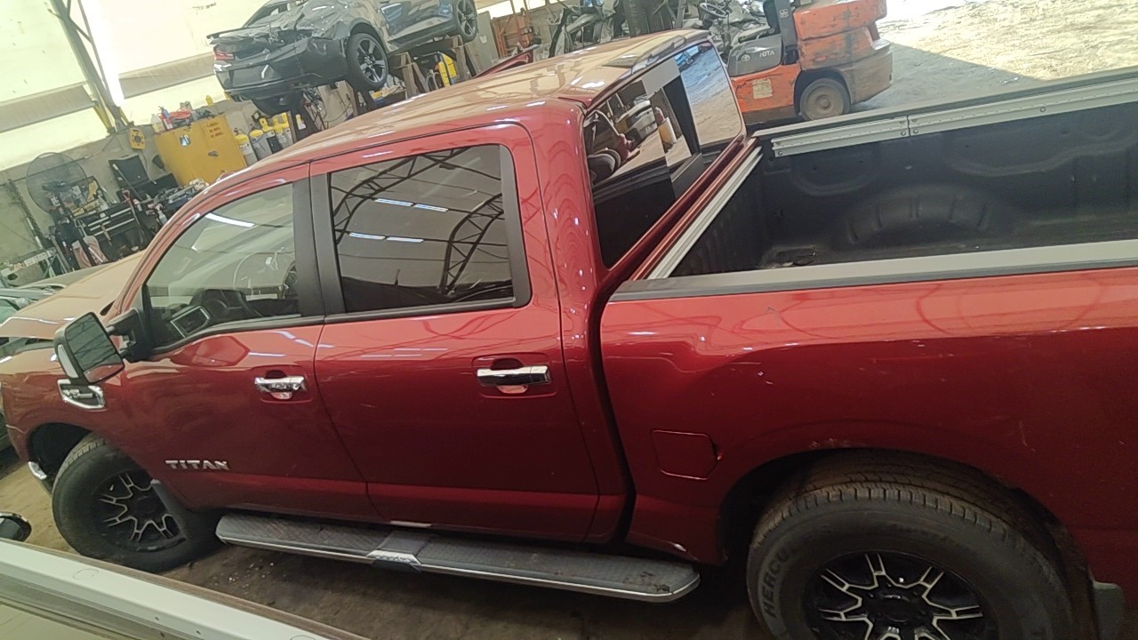 https://f005.backblazeb2.com/file/img-partshotlines-com/Inventory/NE219/Vehicle/488137_04.jpg