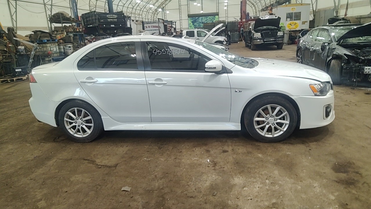 https://f005.backblazeb2.com/file/img-partshotlines-com/Inventory/NE219/Vehicle/488396_08.jpg