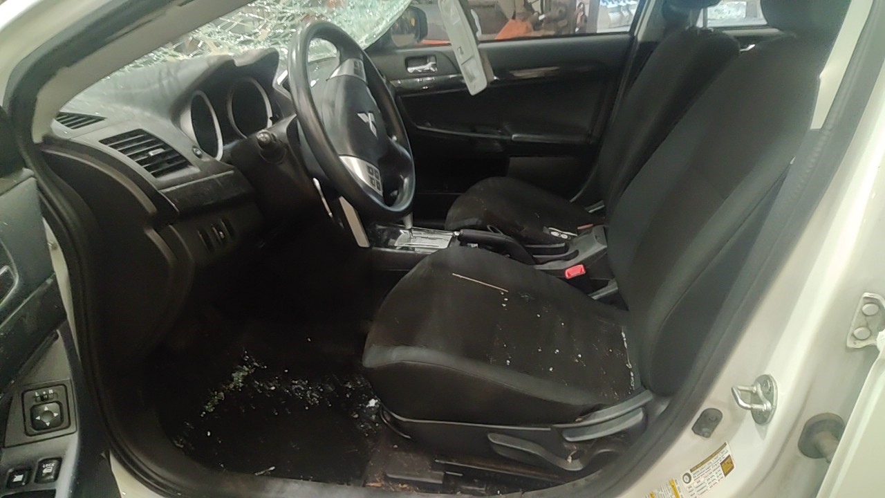 https://f005.backblazeb2.com/file/img-partshotlines-com/Inventory/NE219/Vehicle/488396_10.jpg