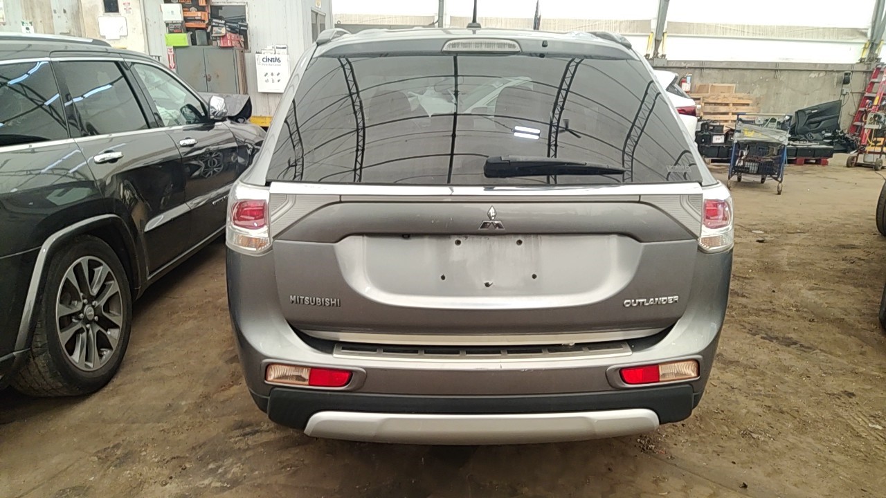 https://f005.backblazeb2.com/file/img-partshotlines-com/Inventory/NE219/Vehicle/488488_06.jpg