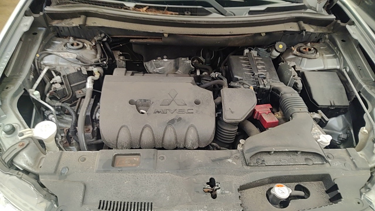 https://f005.backblazeb2.com/file/img-partshotlines-com/Inventory/NE219/Vehicle/488488_08.jpg