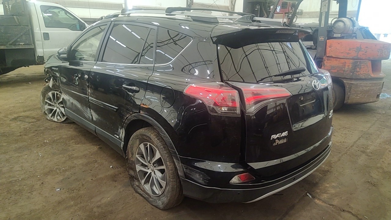 https://f005.backblazeb2.com/file/img-partshotlines-com/Inventory/NE219/Vehicle/488496_07.jpg