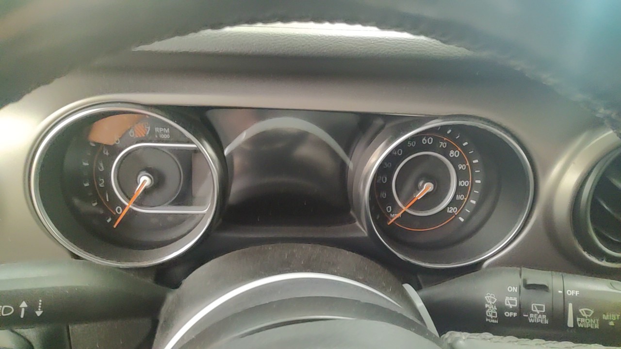 https://f005.backblazeb2.com/file/img-partshotlines-com/Inventory/NE219/Vehicle/489014_13.jpg