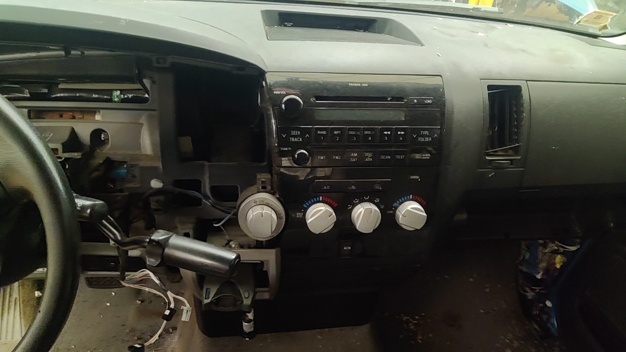 https://f005.backblazeb2.com/file/img-partshotlines-com/Inventory/NE219/Vehicle/489066_11.jpg
