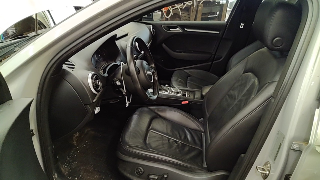 https://f005.backblazeb2.com/file/img-partshotlines-com/Inventory/NE219/Vehicle/489238_11.jpg