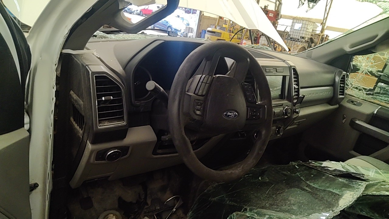 https://f005.backblazeb2.com/file/img-partshotlines-com/Inventory/NE219/Vehicle/489244_11.jpg