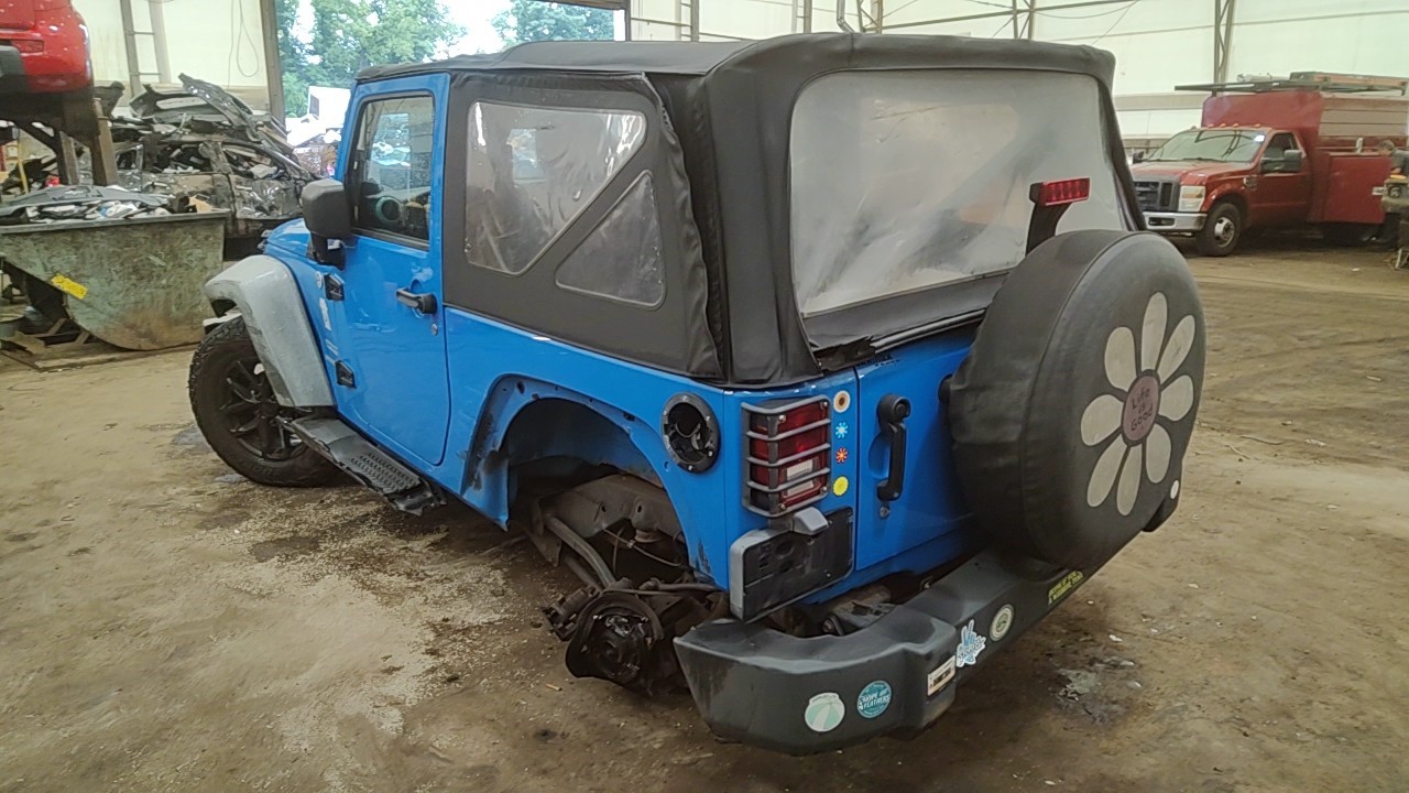 https://f005.backblazeb2.com/file/img-partshotlines-com/Inventory/NE219/Vehicle/489770_06.jpg