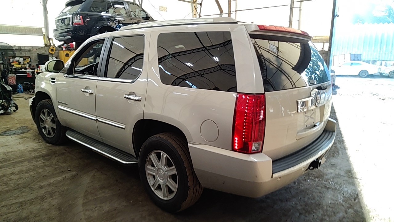 https://f005.backblazeb2.com/file/img-partshotlines-com/Inventory/NE219/Vehicle/490008_02.jpg