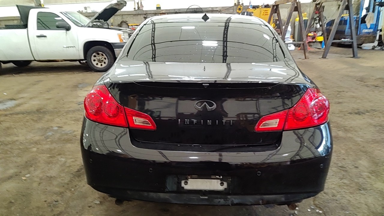https://f005.backblazeb2.com/file/img-partshotlines-com/Inventory/NE219/Vehicle/490014_09.jpg