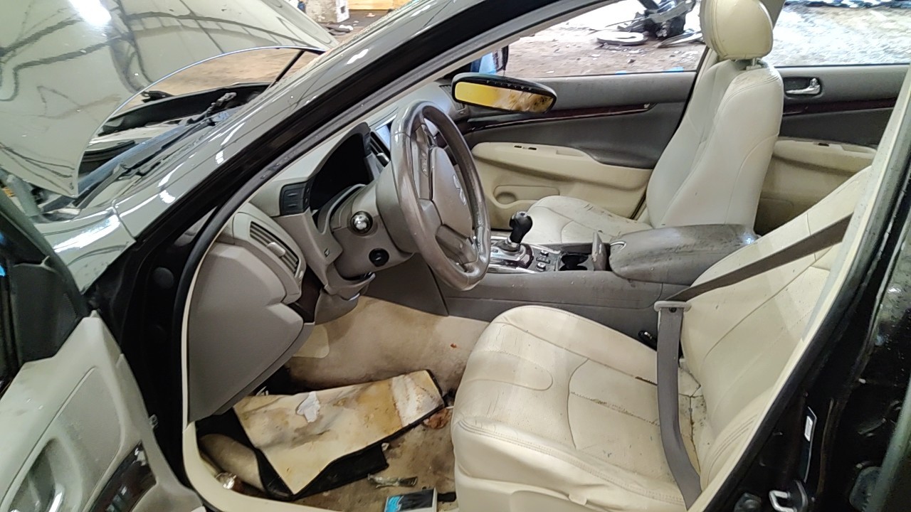 https://f005.backblazeb2.com/file/img-partshotlines-com/Inventory/NE219/Vehicle/490014_12.jpg