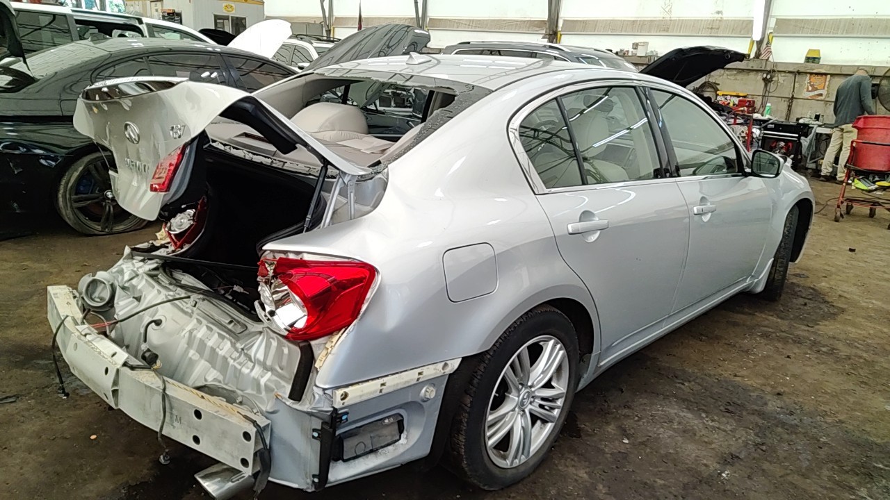 https://f005.backblazeb2.com/file/img-partshotlines-com/Inventory/NE219/Vehicle/490050_02.jpg