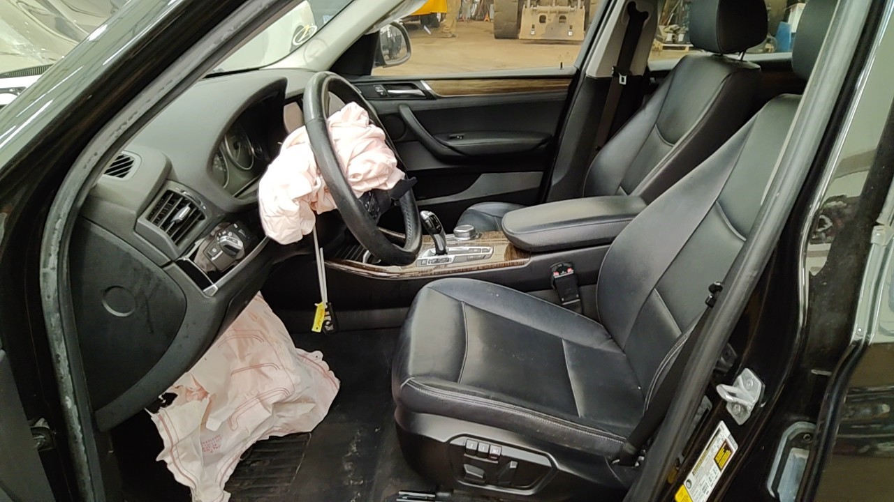 https://f005.backblazeb2.com/file/img-partshotlines-com/Inventory/NE219/Vehicle/490197_11.jpg