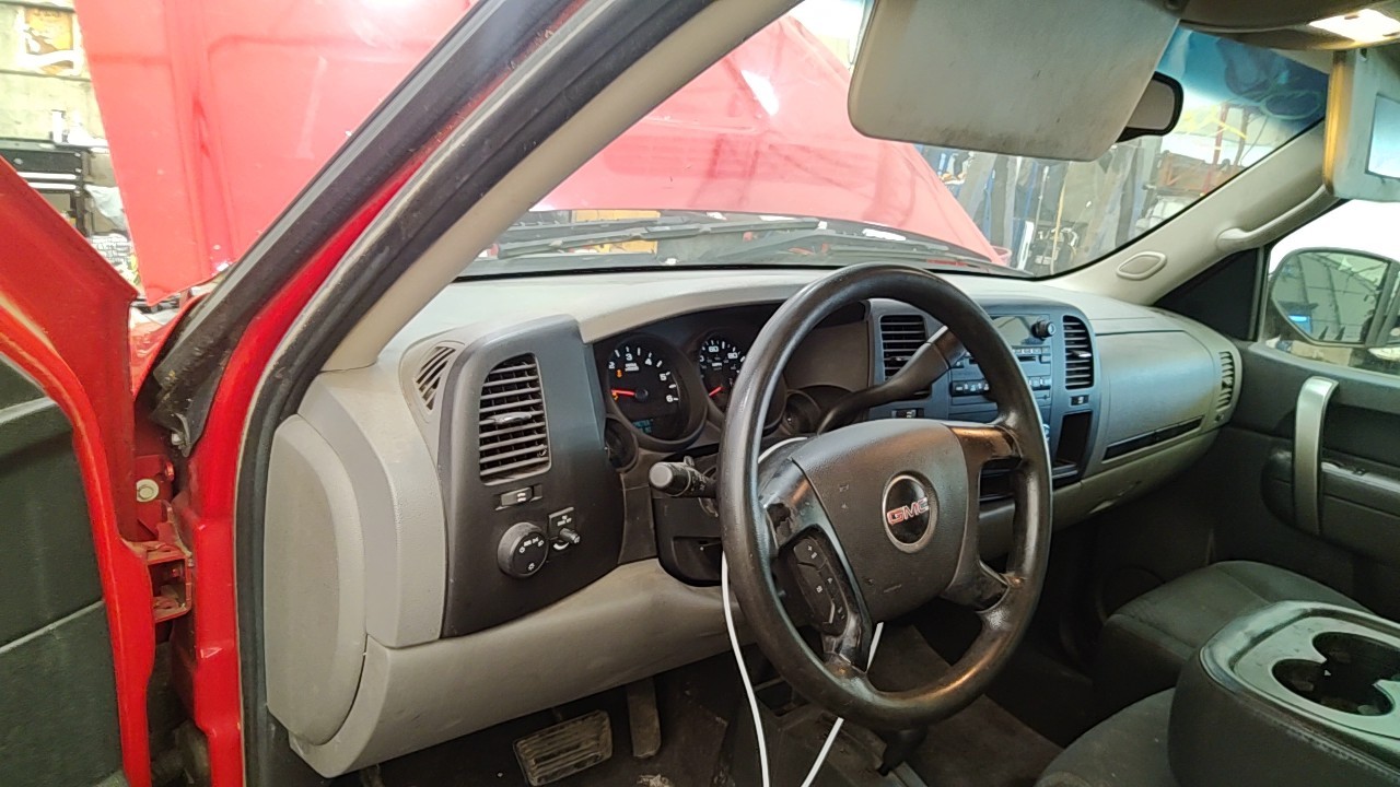 https://f005.backblazeb2.com/file/img-partshotlines-com/Inventory/NE219/Vehicle/490637_12.jpg