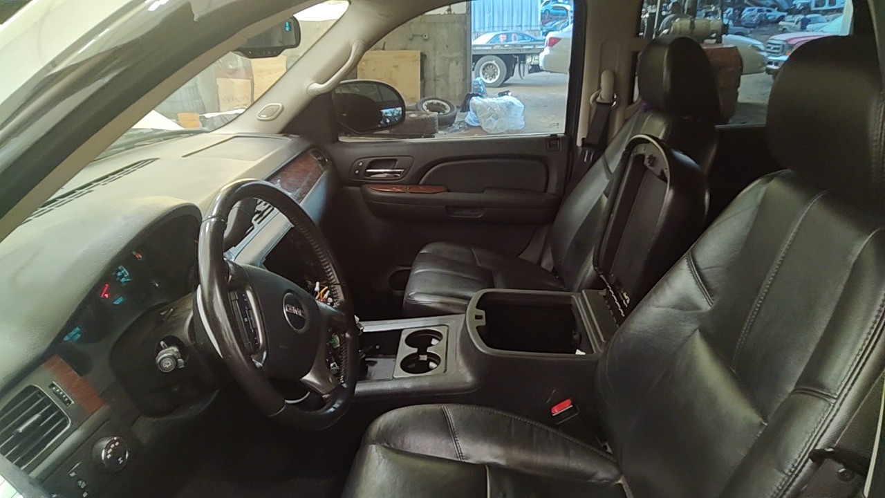 https://f005.backblazeb2.com/file/img-partshotlines-com/Inventory/NE219/Vehicle/490761_12.jpg
