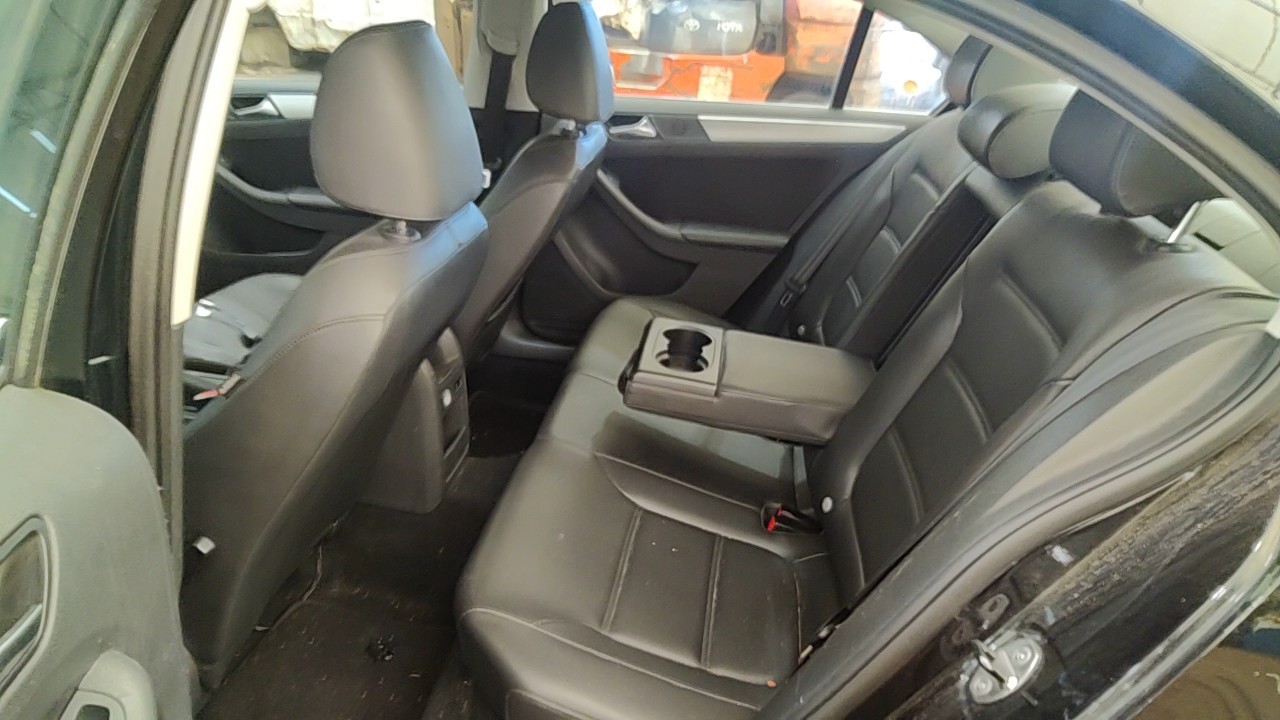 https://f005.backblazeb2.com/file/img-partshotlines-com/Inventory/NE219/Vehicle/490846_10.jpg