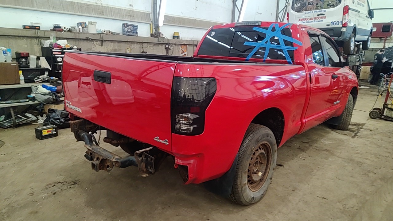 https://f005.backblazeb2.com/file/img-partshotlines-com/Inventory/NE219/Vehicle/491104_04.jpg