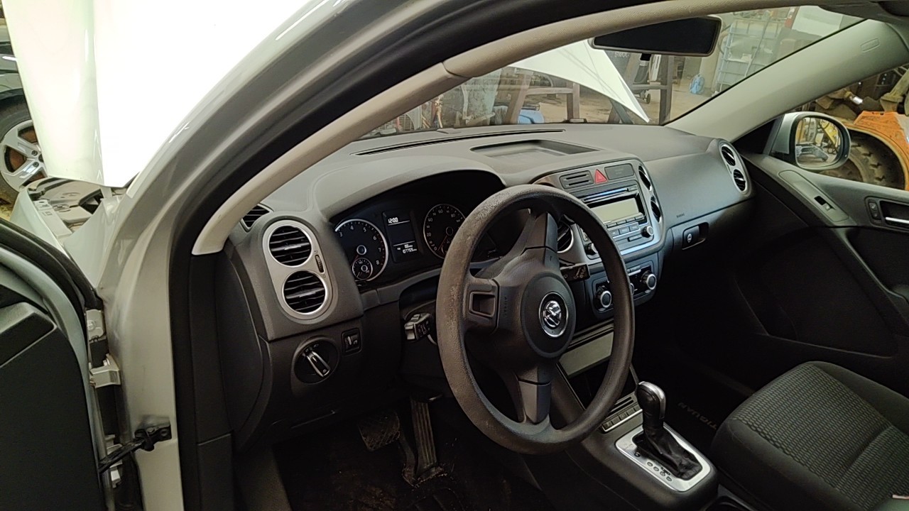 https://f005.backblazeb2.com/file/img-partshotlines-com/Inventory/NE219/Vehicle/491255_12.jpg