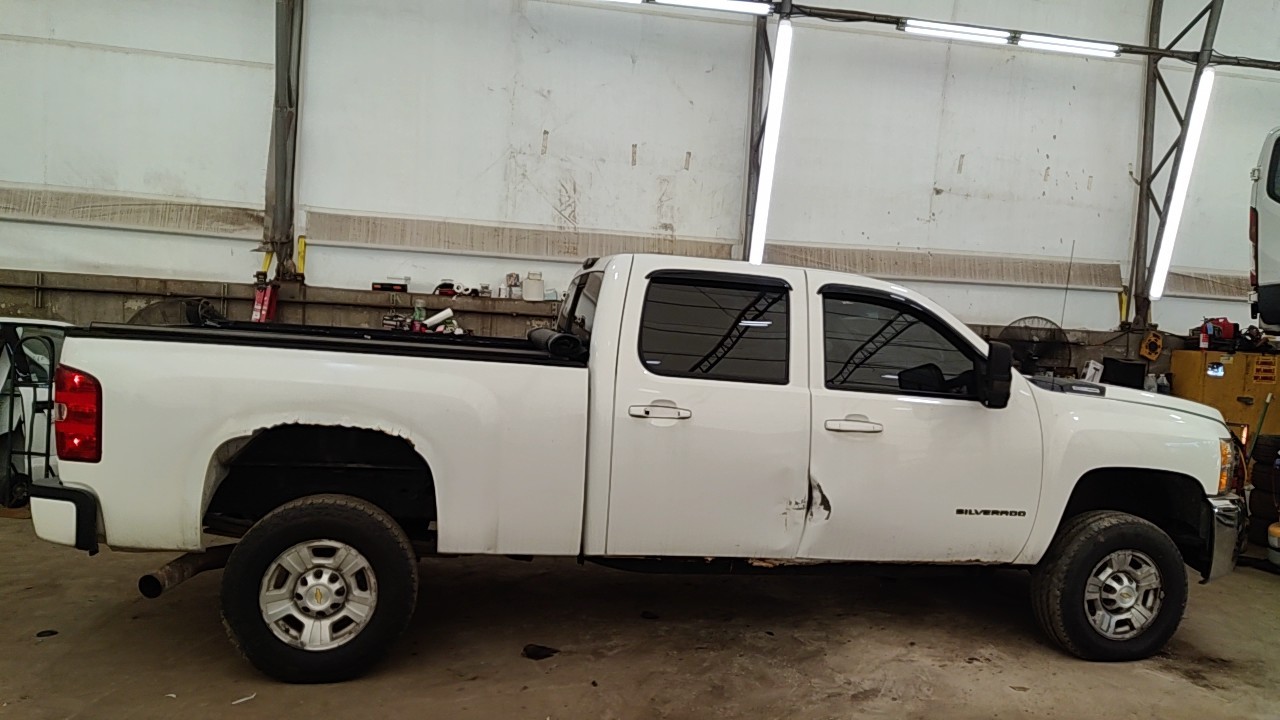 https://f005.backblazeb2.com/file/img-partshotlines-com/Inventory/NE219/Vehicle/491331_03.jpg
