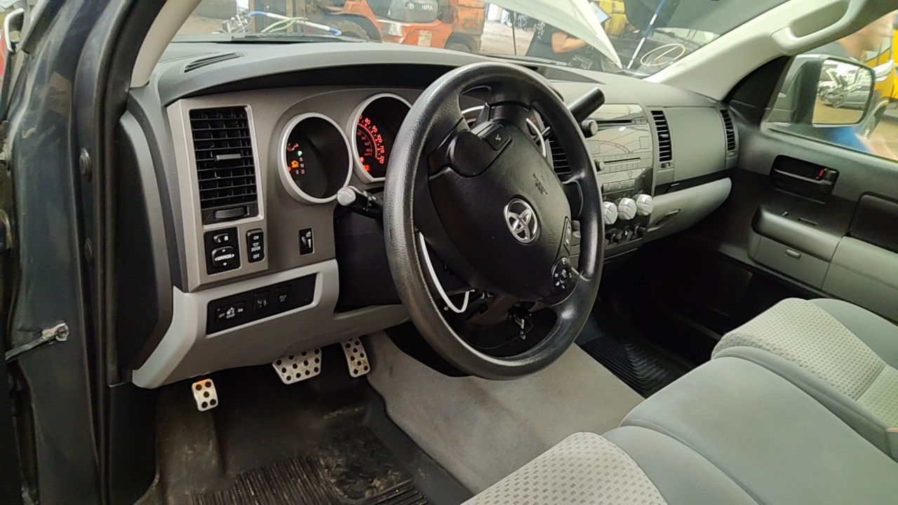 https://f005.backblazeb2.com/file/img-partshotlines-com/Inventory/NE219/Vehicle/491773_12.jpg