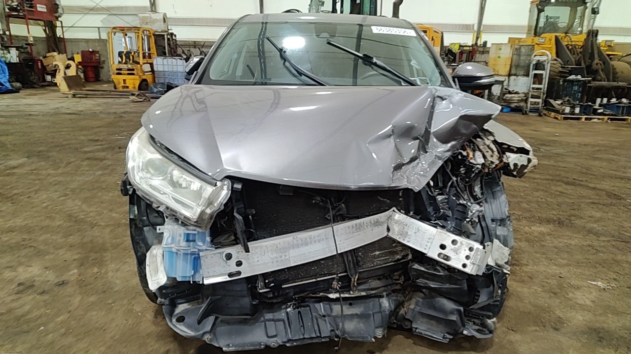 https://f005.backblazeb2.com/file/img-partshotlines-com/Inventory/NE219/Vehicle/492970_05.jpg