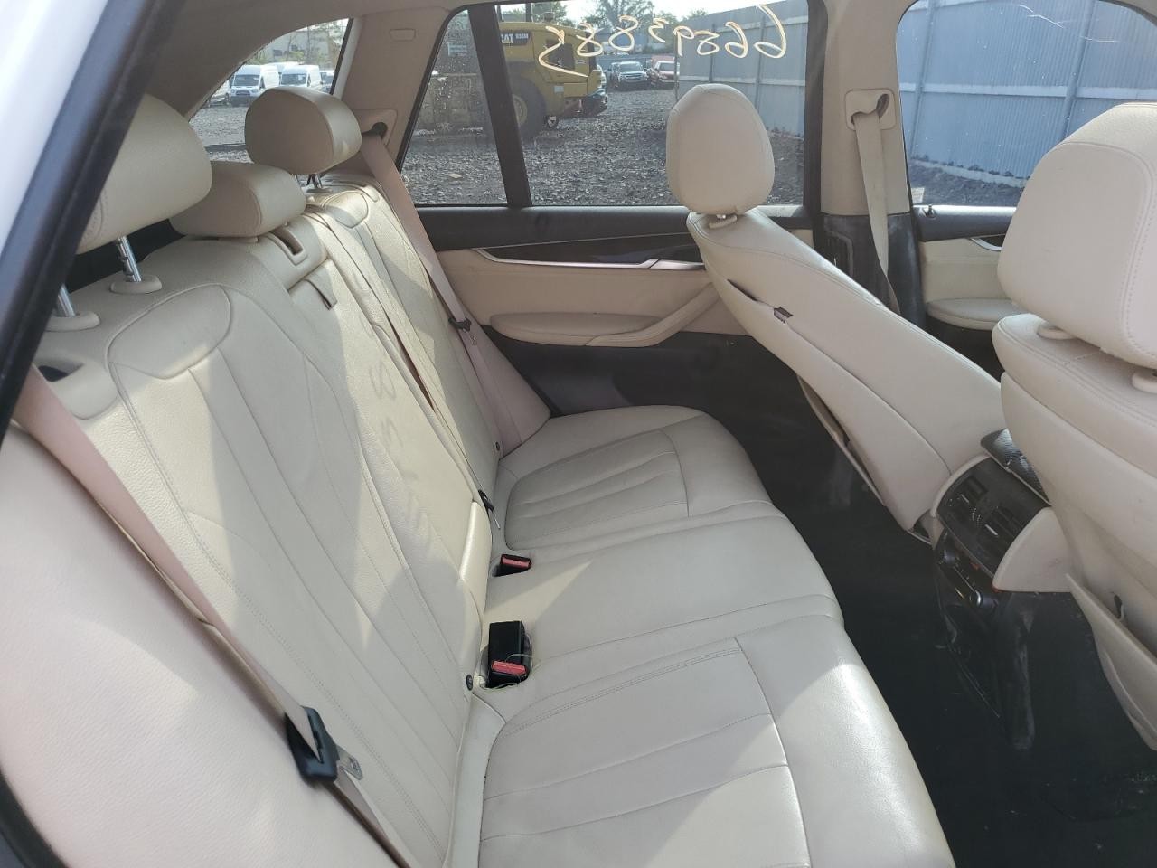 Vehicle/126432_11.jpg