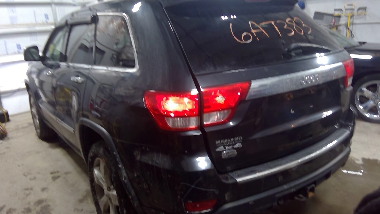 Vehicle/126885_31.jpg