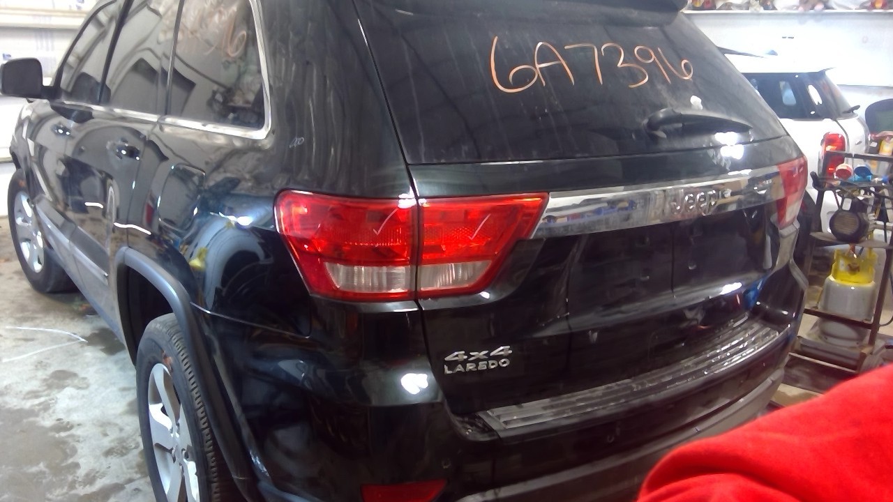 Vehicle/126899_30.jpg