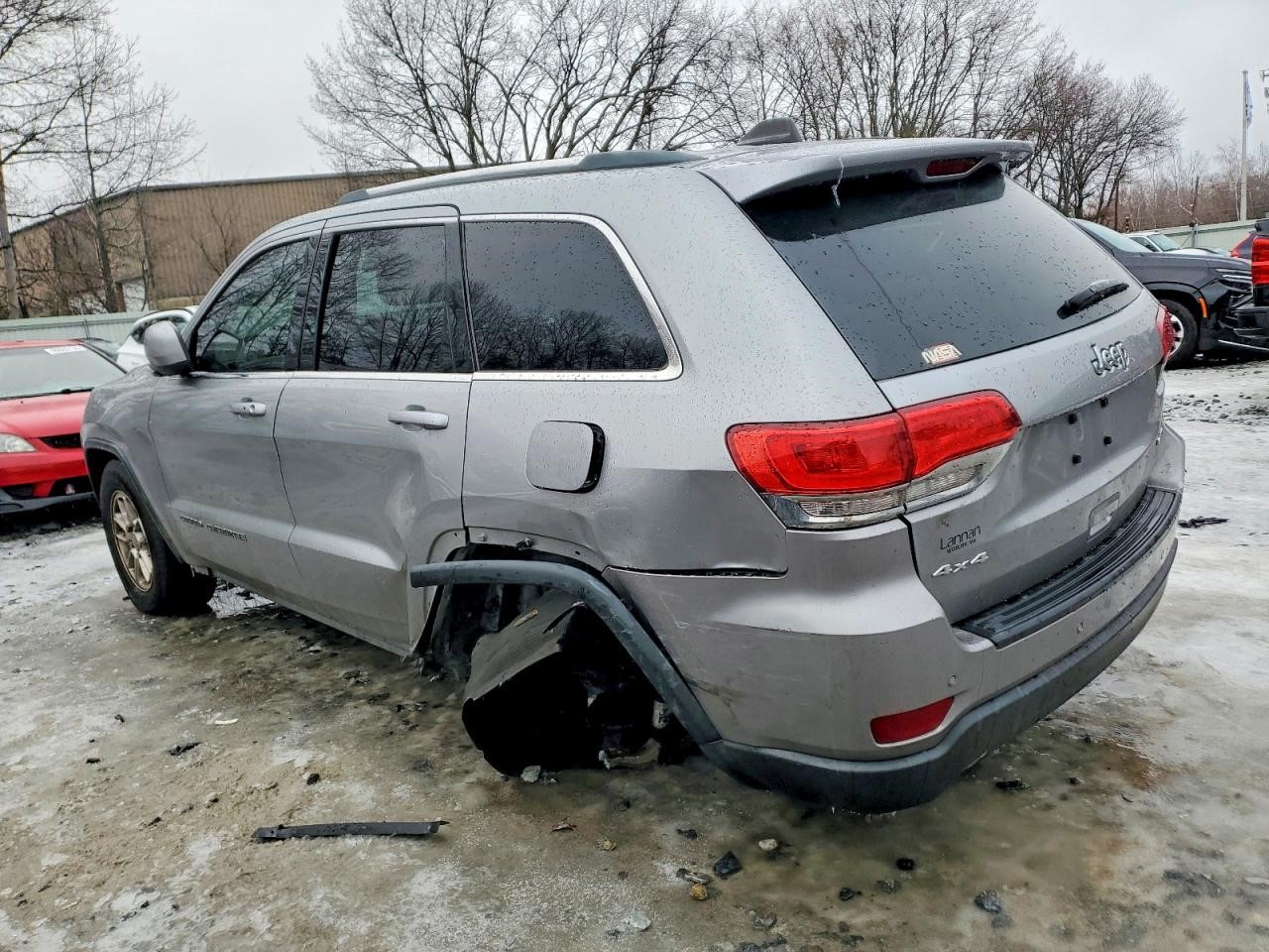 Vehicle/127242_06.jpg
