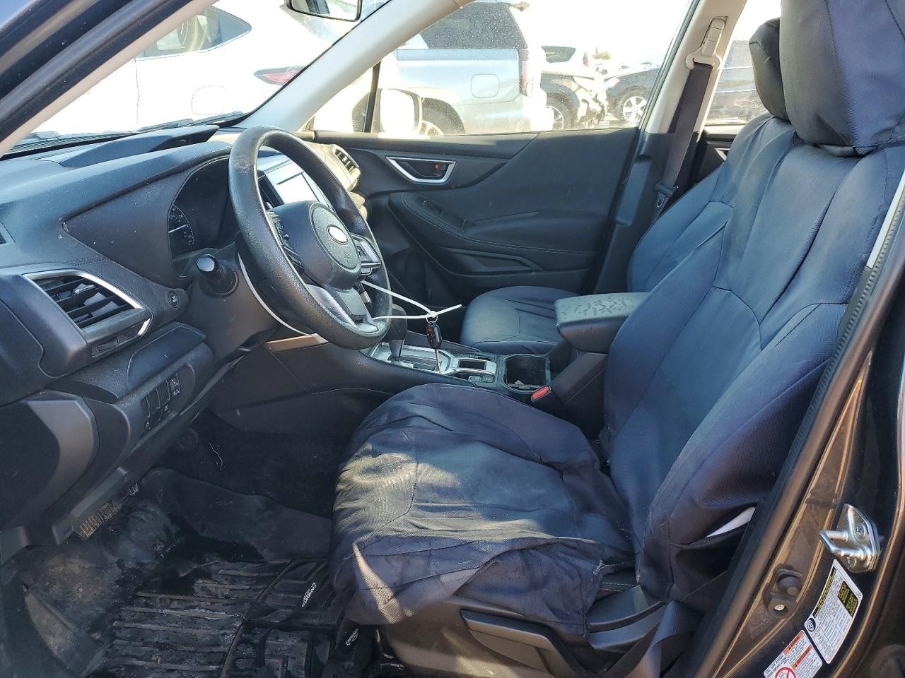 Vehicle/127290_13.jpg