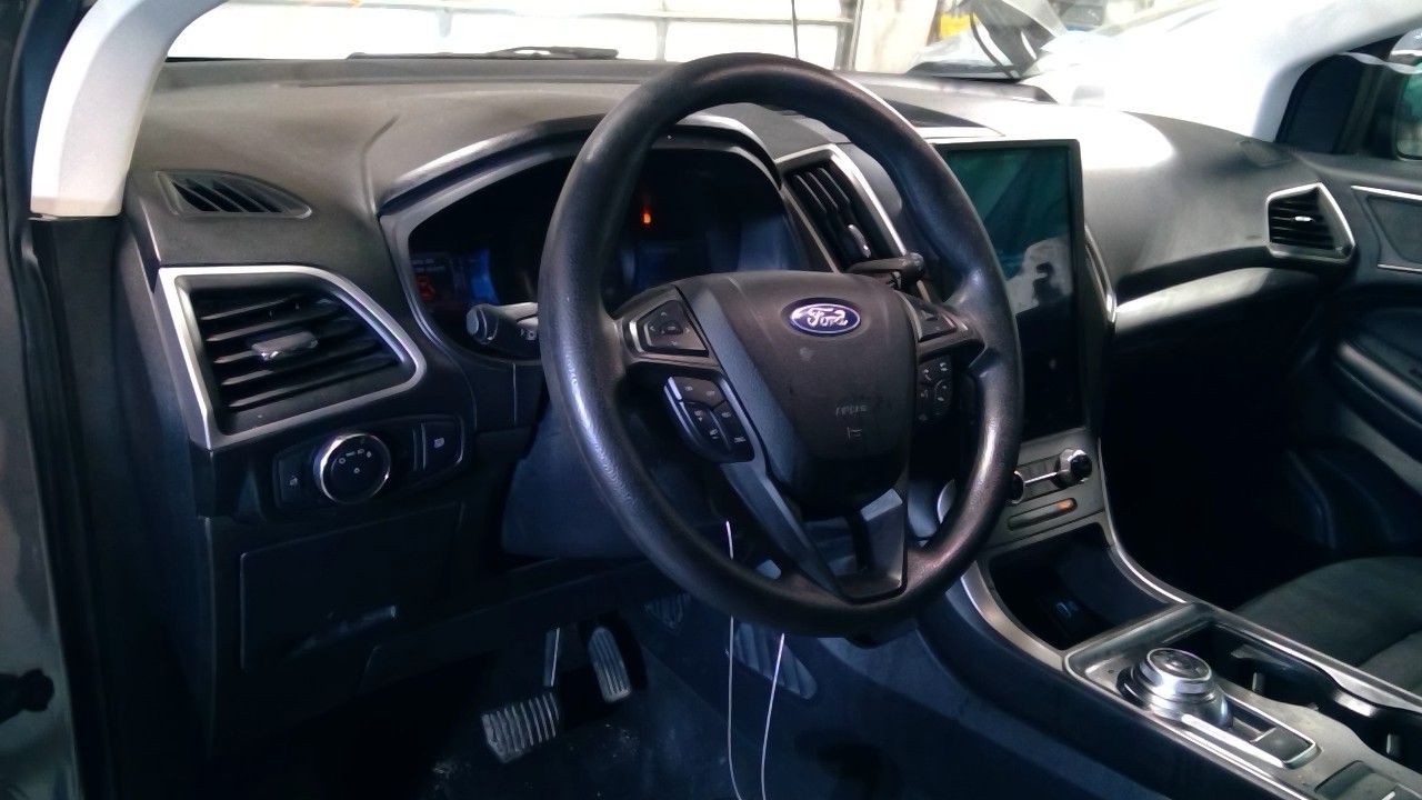 Vehicle/127413_27.jpg