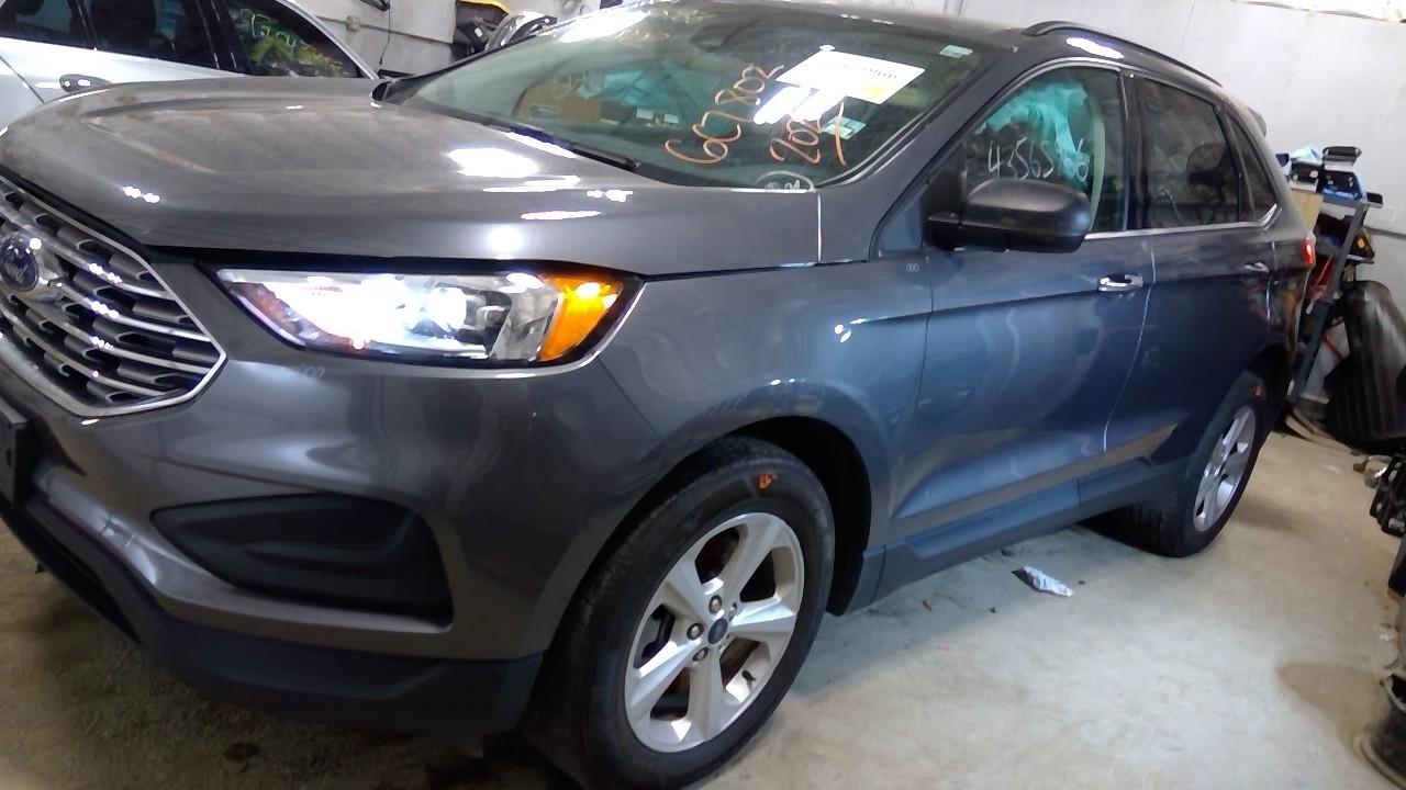 Vehicle/127413_30.jpg