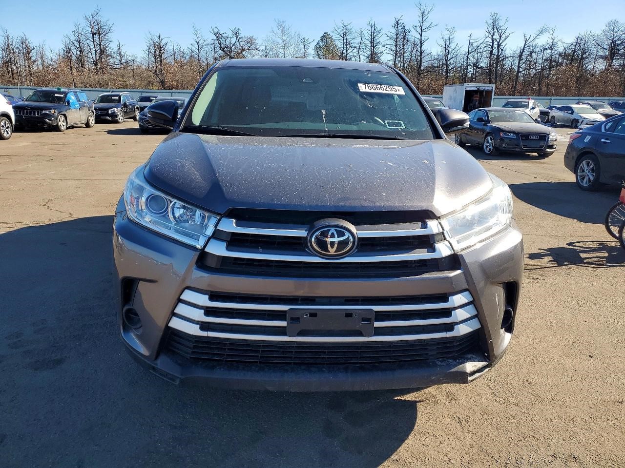 Vehicle/127598_03.jpg