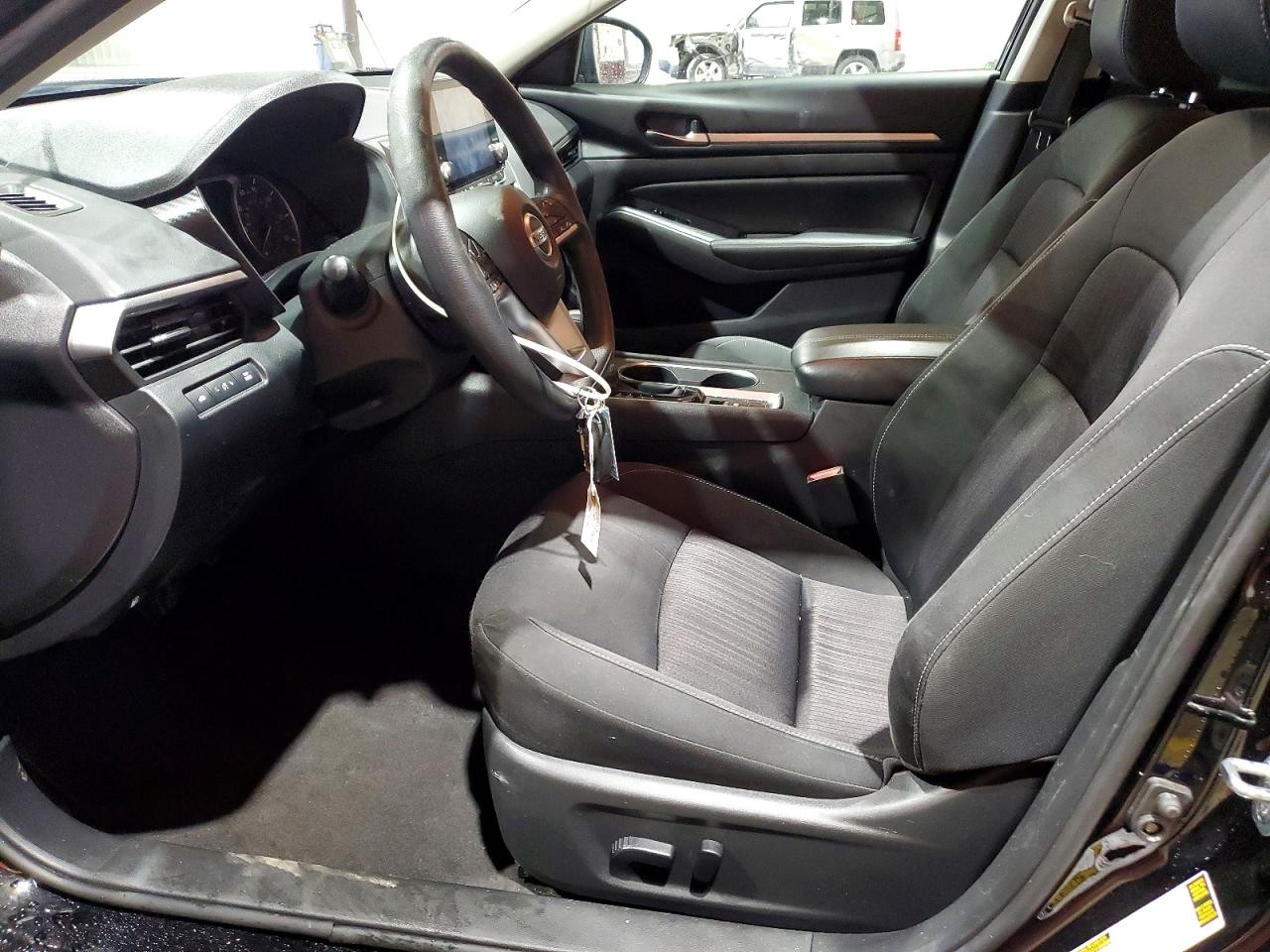 Vehicle/127650_13.jpg