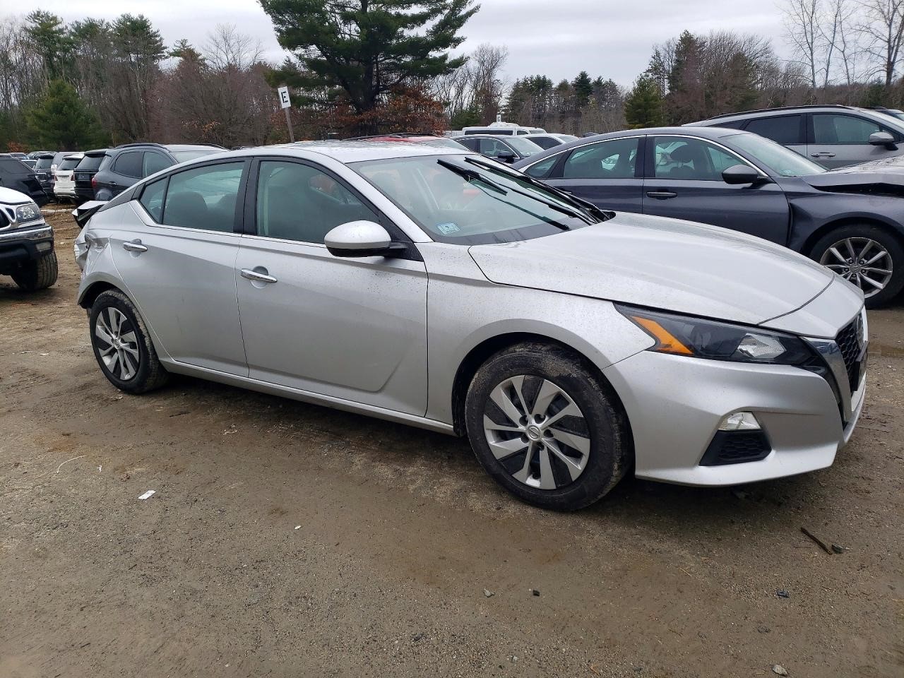 Vehicle/127724_02.jpg