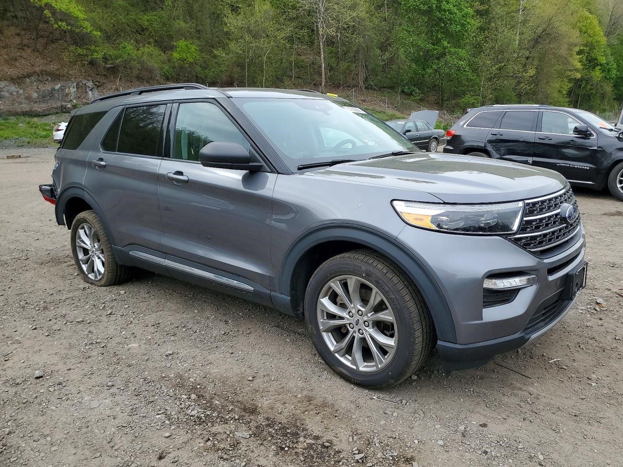Vehicle/127757_03.jpg